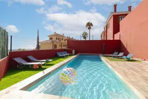 -New Listing- Badminton Villa & Sea Views - Image 4