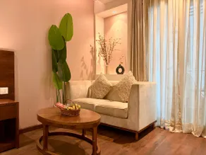 Shakespeare's CityStay|Swing|Balcony|Kitchenette - Image 3