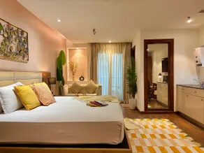 Shakespeare's CityStay|Swing|Balcony|Kitchenette - Image 4