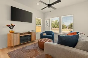 Spacious New Waco Retreat in a Prime Location - Image 4