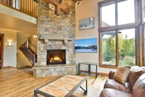 Alpine Mountain Lodge - Luxury Home w/ Hot Tub - Image 3