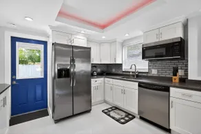 25% Off May}2BR Home Near Wilton Manors & Downtown - Image 3