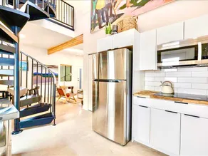 Peaceful 1BR Tree-Lined Modern Hideaway - Image 2