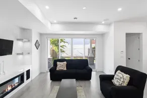 Luxe 5BR Home in White Rock • Sleeps 10 - Image 5