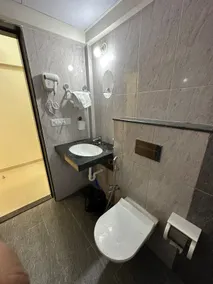 Executive Studio Near EON IT Park | Self Check-In - Image 4