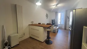Spacious 2-bedroom near the station - Queen size bed & Netflix - Image 5