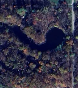 Nostalgic Cabin on a private lake with hot tub - Image 2