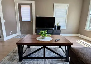 Cozy 2BR Home | 2 Baths | Near Airport & Downtown - Image 4