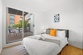 3BR Apt with Balcony & Parking Near Shops! - Image 4