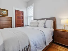 Haymarket Craftsman with Free Parking - Image 2