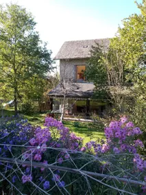 Rural setting for a quiet night. - Image 2