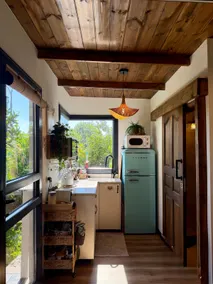 Almond Cabin - Image 5