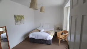 The Green House Durham Sleeps 12 with AmpleParking - Image 4