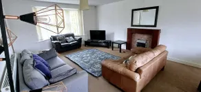 The Green House Durham Sleeps 12 with AmpleParking - Image 2