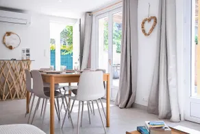 Cozy apartment, for families, sun, beach within walking distance. - Image 2