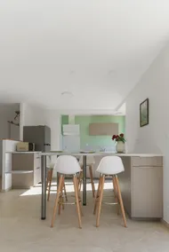 Large duplex apartment, designer and air-conditioned - Image 3