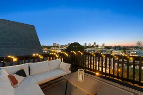 Skyline House on the Hill - Downtown Milwaukee - Image 2