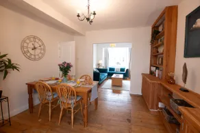 Oxford 3-Bed House | Walk to City | 2 Bathrooms - Image 3