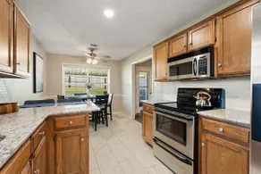 Amy Ln-Newly Remodeled Home w/ Outdoor Dining Area - Image 5