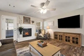 Amy Ln-Newly Remodeled Home w/ Outdoor Dining Area - Image 2