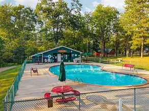 The Arrowroot Lodge Up North in Gaylord Michigan - Image 5