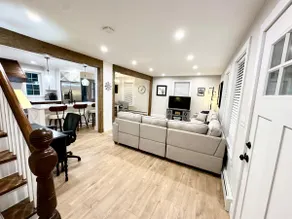 Montgomery Ctr VT Home near Jay Peak Renovated 3BR - Image 2