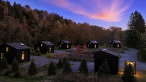 Designer Cabin Firepit Trails Near Woodstock, GMHA - Image 3
