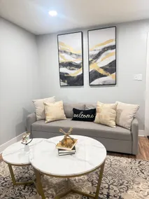 Golden Glow 1 bedroom apartment - Image 4