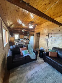 The Reel Deal- A cozy lakeside cabin for 7 - Image 5