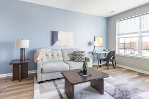 Landing | Amazing 1BD, Pool, Tennis Court - Image 3