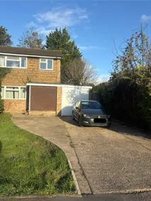 Beautiful family home with character - Image 2