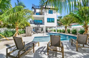 New 8/8 bathroom beach house! Heated pool and spa! - Image 2