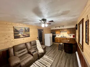 Red Maple Apartment Heartland Industrial Rental - Image 5