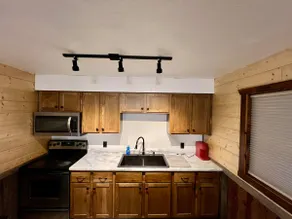 Red Maple Apartment Heartland Industrial Rental - Image 3