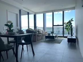 Stylish stay 3beds Apt-Walk Stadium•Skyline view - Image 2