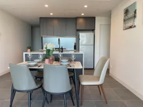 Stylish stay 3beds Apt-Walk Stadium•Skyline view - Image 5