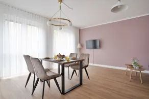 Premium One-Bedroom Apartment | home2share - Image 4