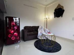 Bright Flat| Vasant Kunj| Pvt Floor| Self CheckIn - Image 5