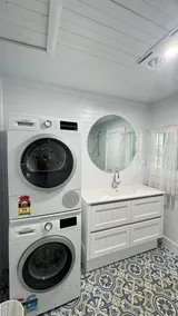 Historic charm meets modern amenities in CBD Yass - Image 5