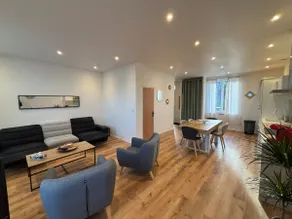 House fully air conditioned, close to main roads - Image 2