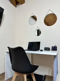 Castellina Office Room - Private Parking - Image 4