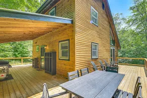 Fishing Pond + Pool! Resort Retreat in Wilmington - Image 2