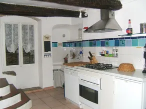 Idyllic village house in the middle of Provence - Image 3