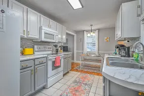 Downtown, Pet Friendly, Fenced Yard, Office - Image 3