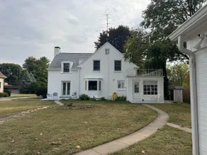 Hardin House in Monmouth - Image 3