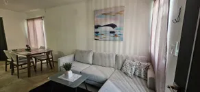 Private sector house 8 min Airport we invoice - Image 3