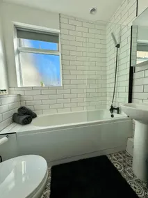 The Whitley Maisonette, Luxury Family Holiday Home - Image 4