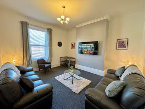 The Whitley Maisonette, Luxury Family Holiday Home - Image 3