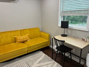River Retreat Apt in Downtown Cape G - Image 5