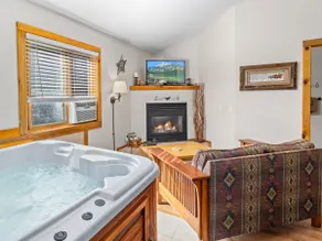 Romantic Pet Friendly #2-Hot Tub-Fp-Couples Only - Image 3